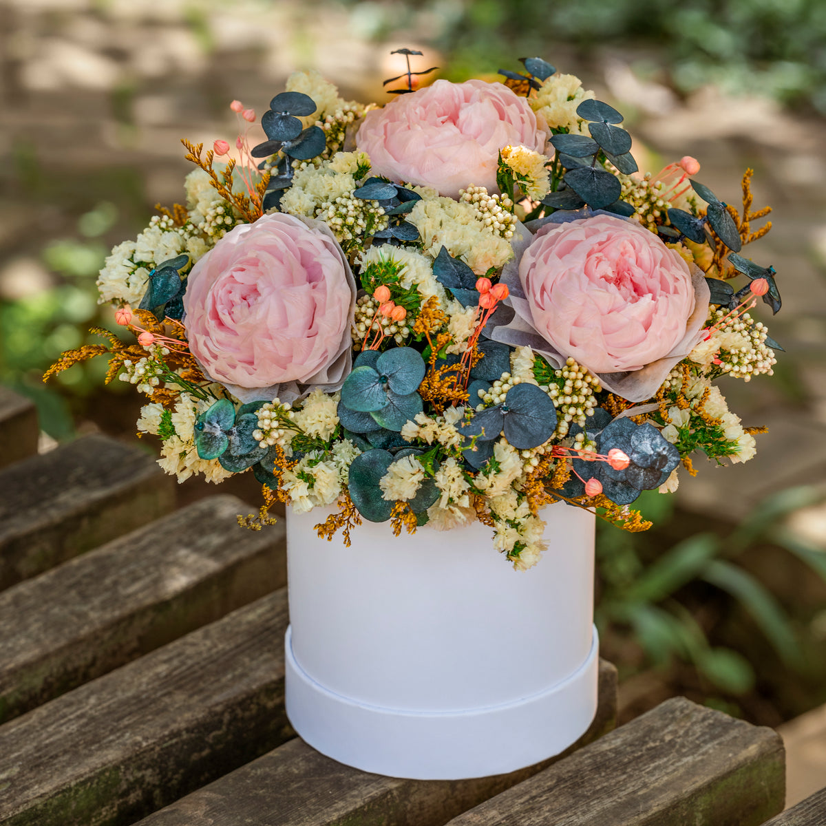 Blush Pink Preserved Flower Arrangement – Elegant Long-Lasting Floral Gift Starry Roses